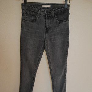 Levi's 721 High rise skinny jeans size 27